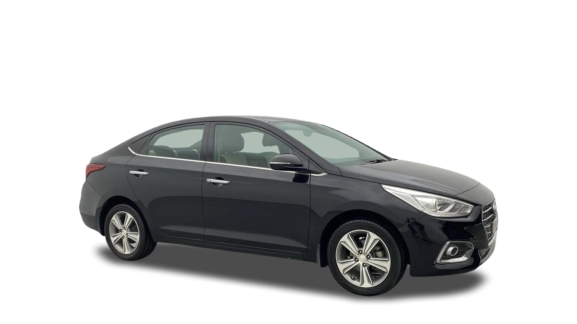 Hyundai Verna-img