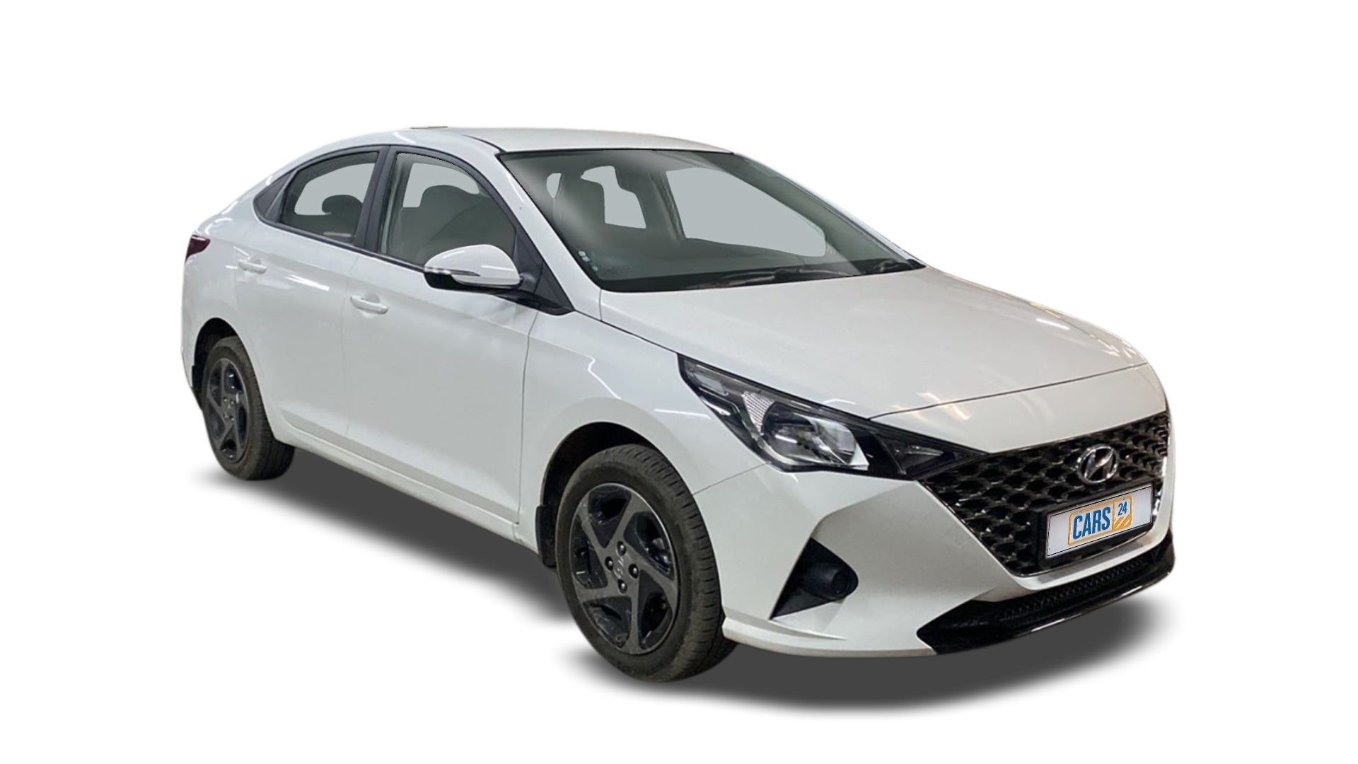Hyundai Verna-img