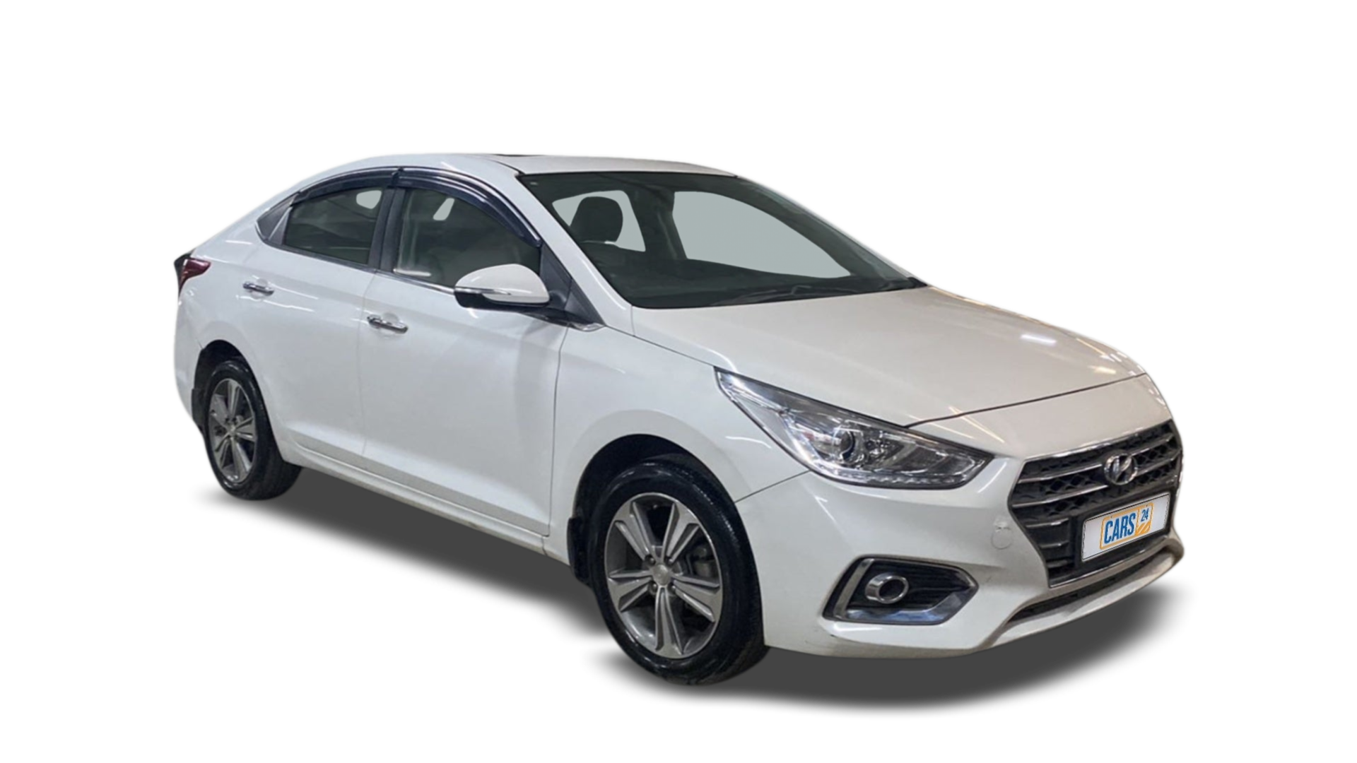 Hyundai Verna-img