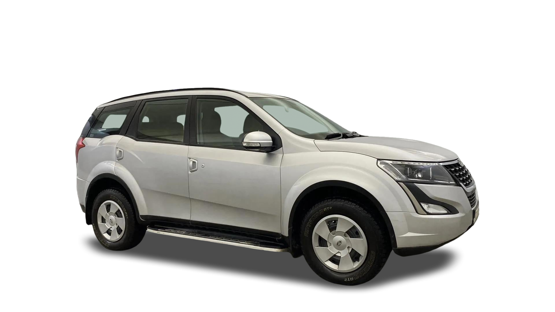 Mahindra XUV500-img