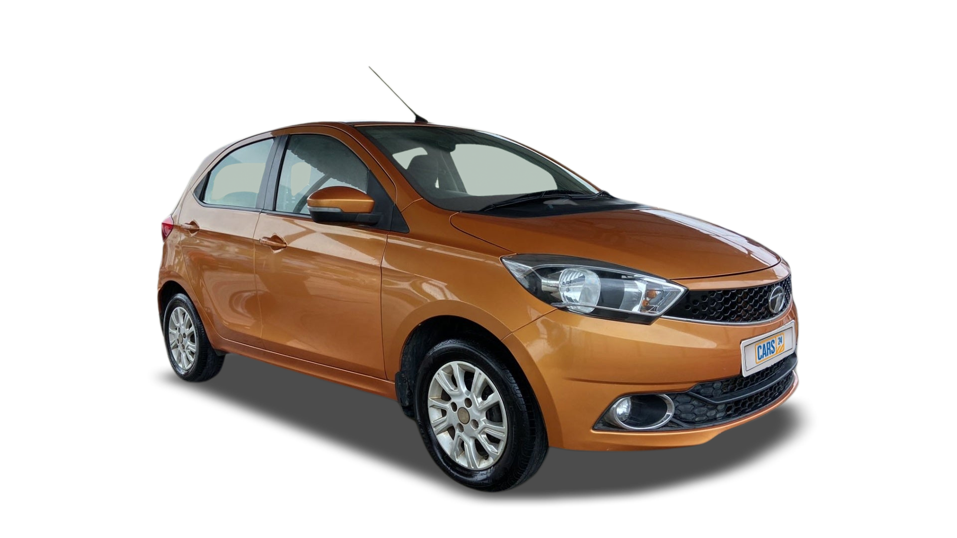 2016 Tata Tiago - Hatchback - Petrol - Manual - ₹4.20 lakh
