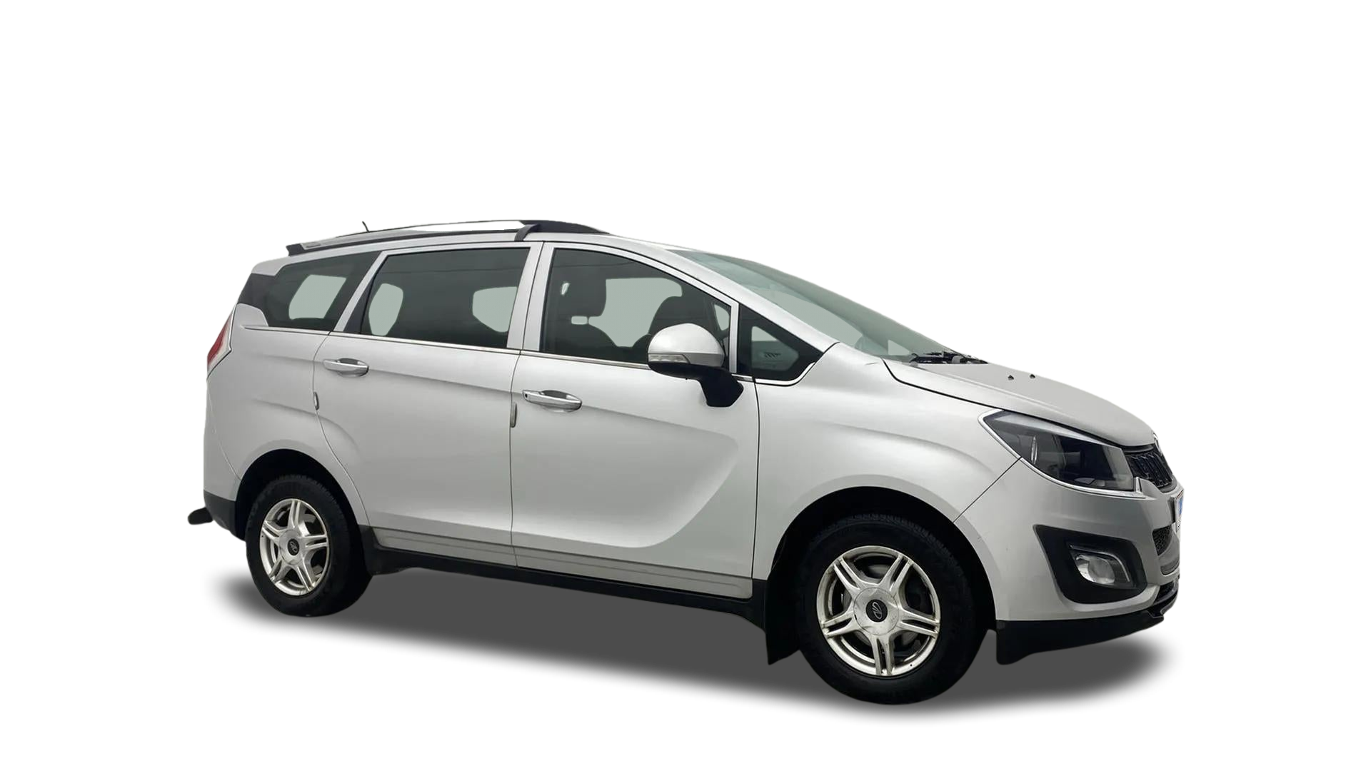 Mahindra MARAZZO-img