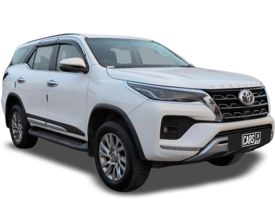 Toyota Fortuner-img