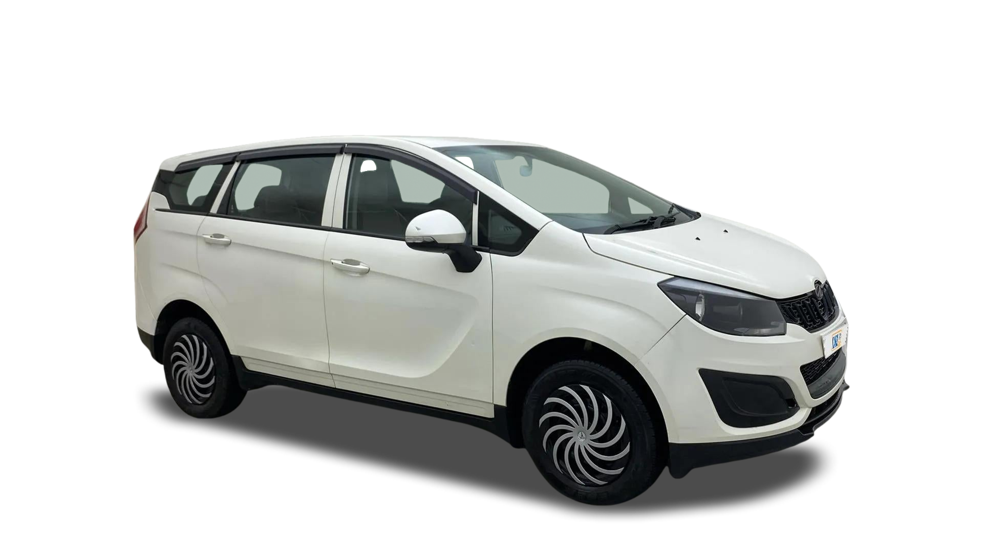 Mahindra MARAZZO-img