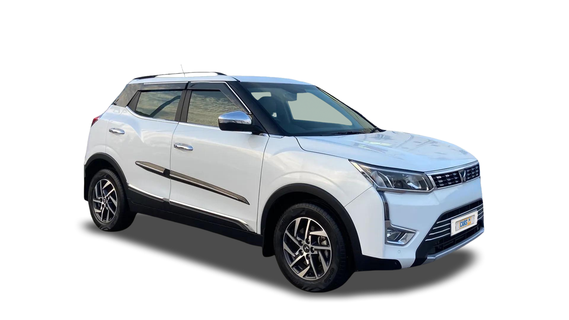 Mahindra XUV300-img