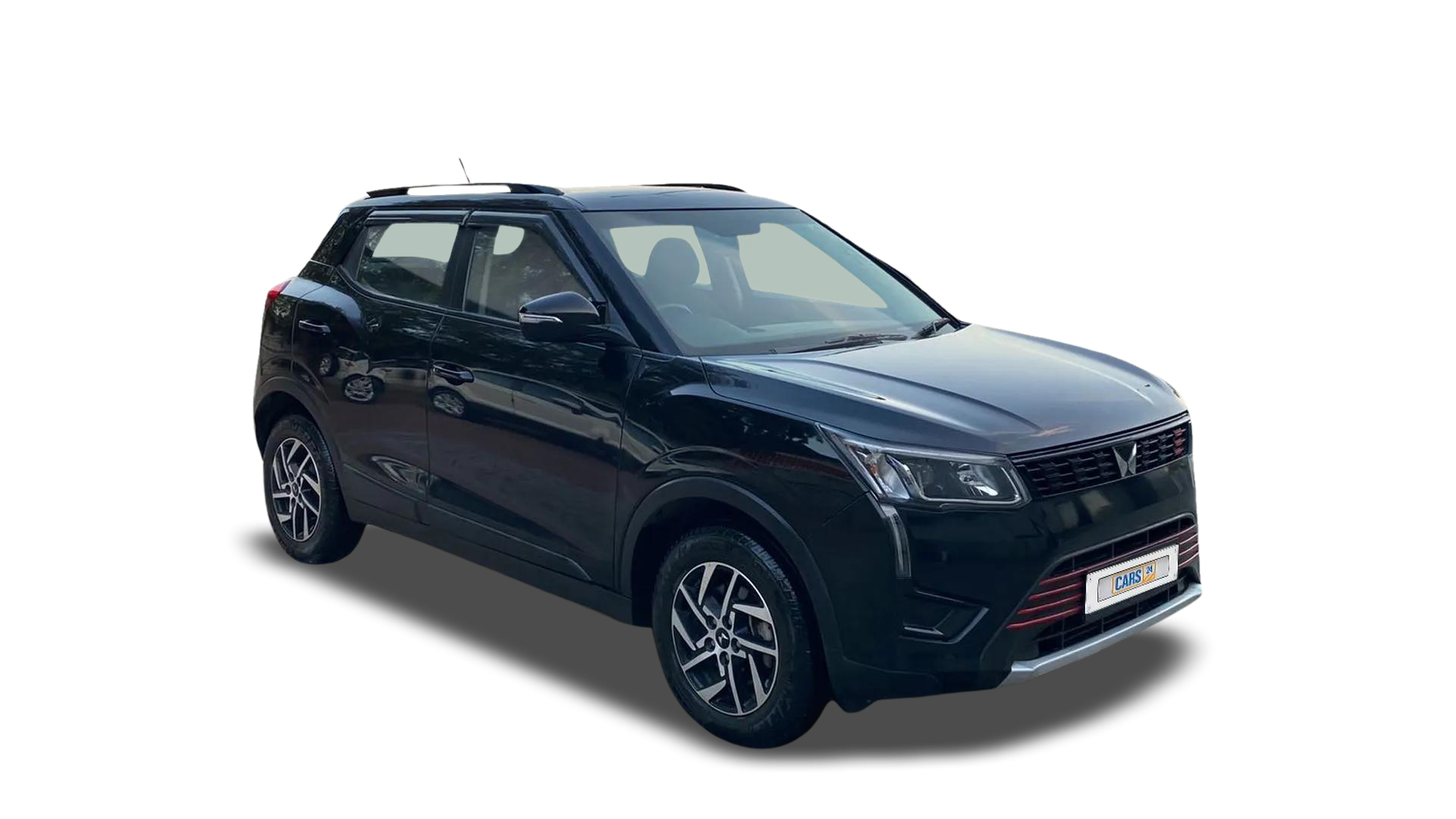 Mahindra XUV300-img