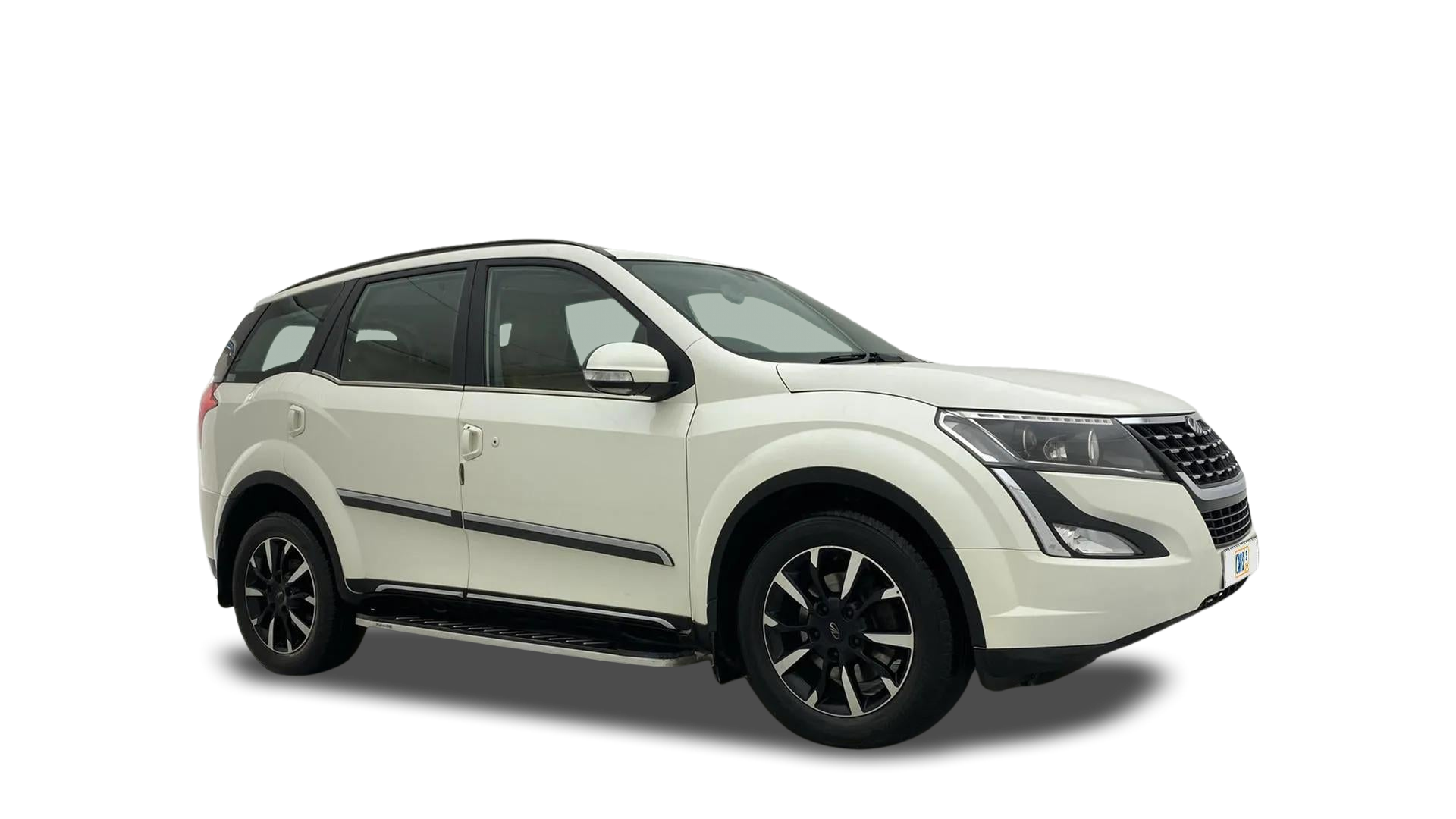 Mahindra XUV500-img