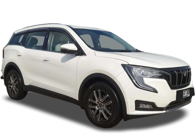 Mahindra XUV700-img