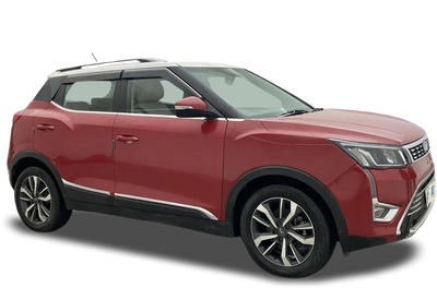Mahindra XUV300-img