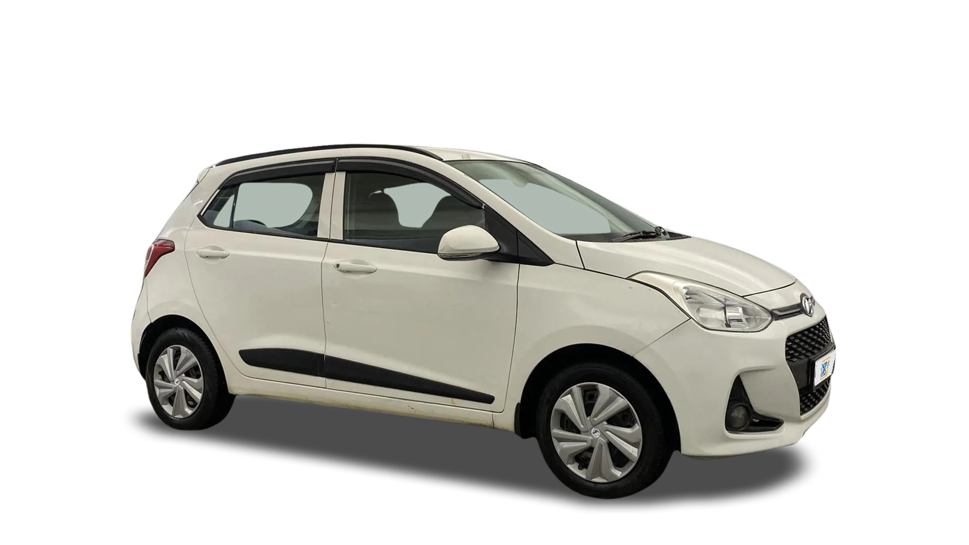 2017 Hyundai Grand i10 - Hatchback - CNG - Manual - ₹3.21 lakh