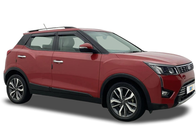 Mahindra XUV300-img