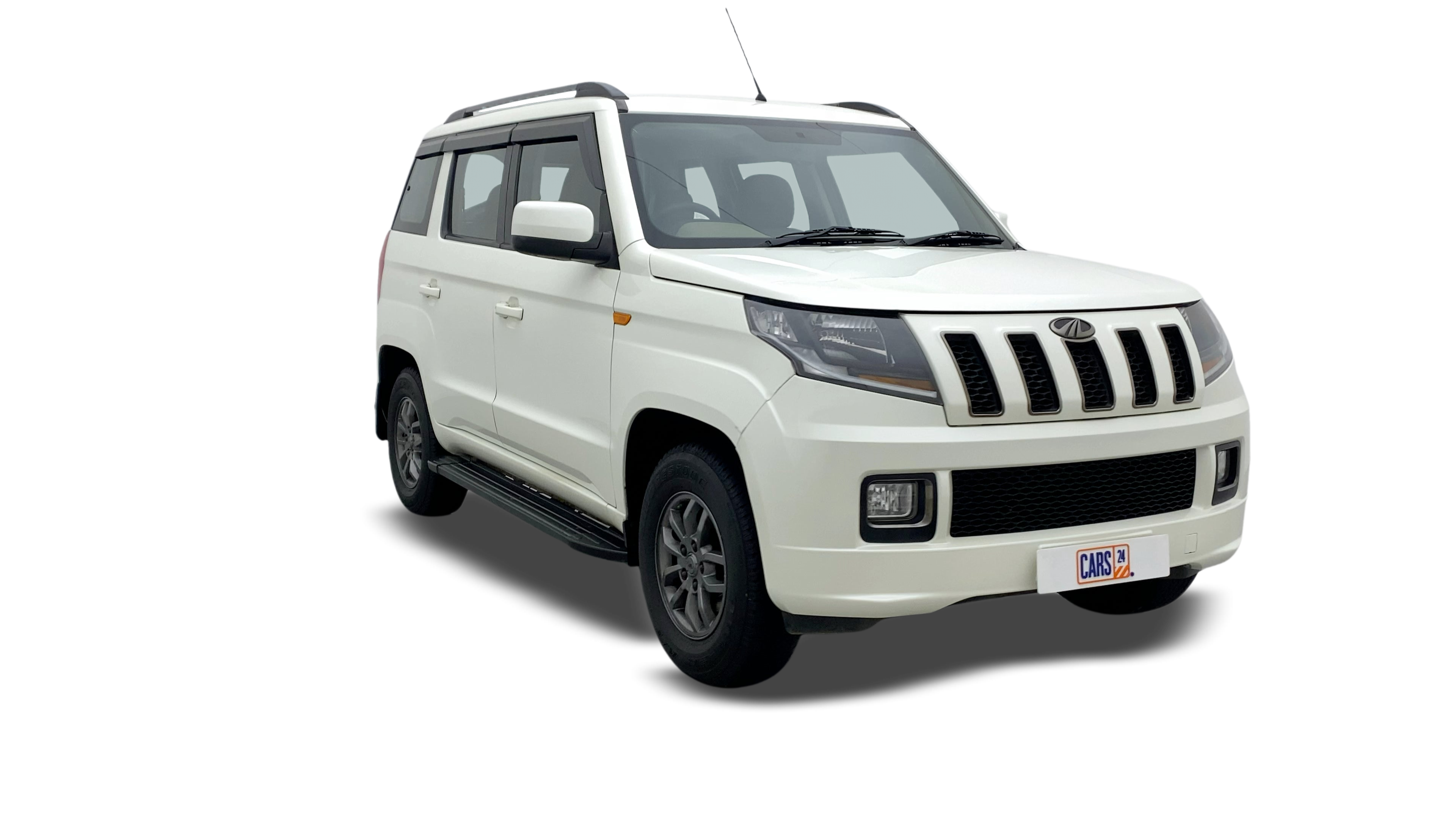 Mahindra TUV300-img