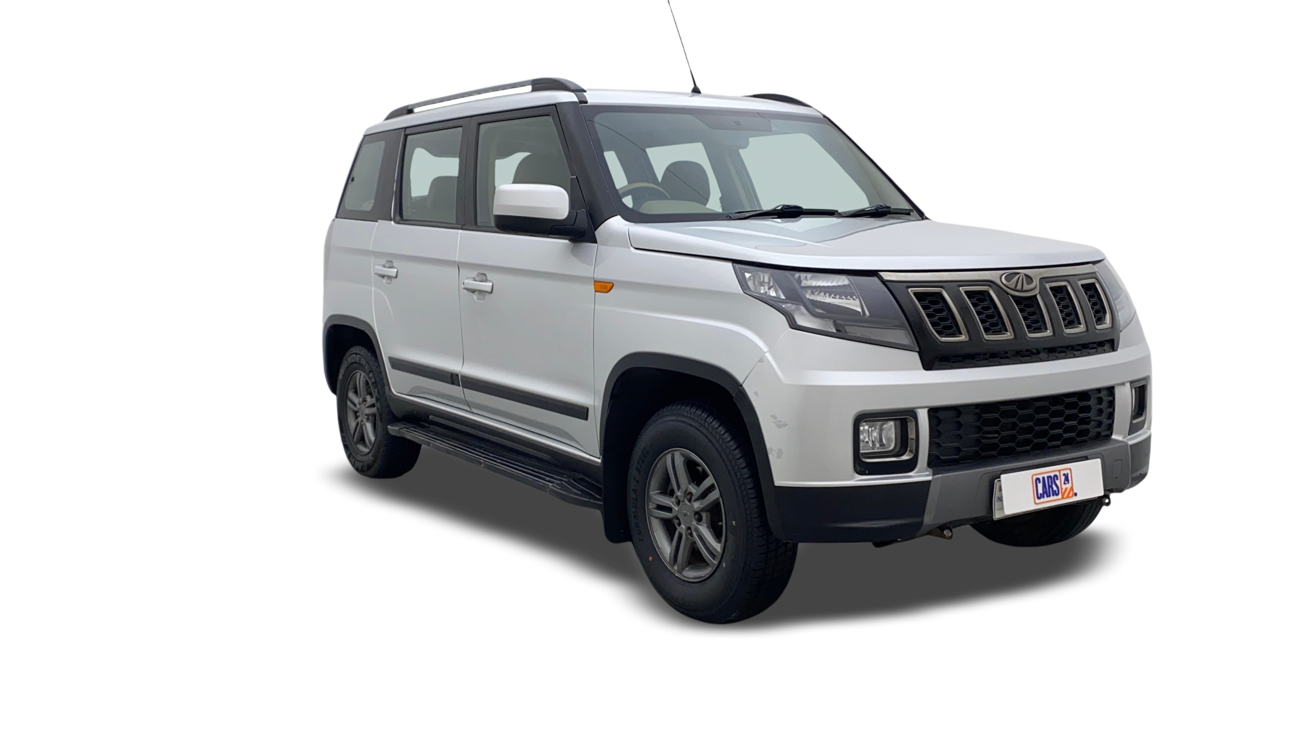 Mahindra TUV300-img