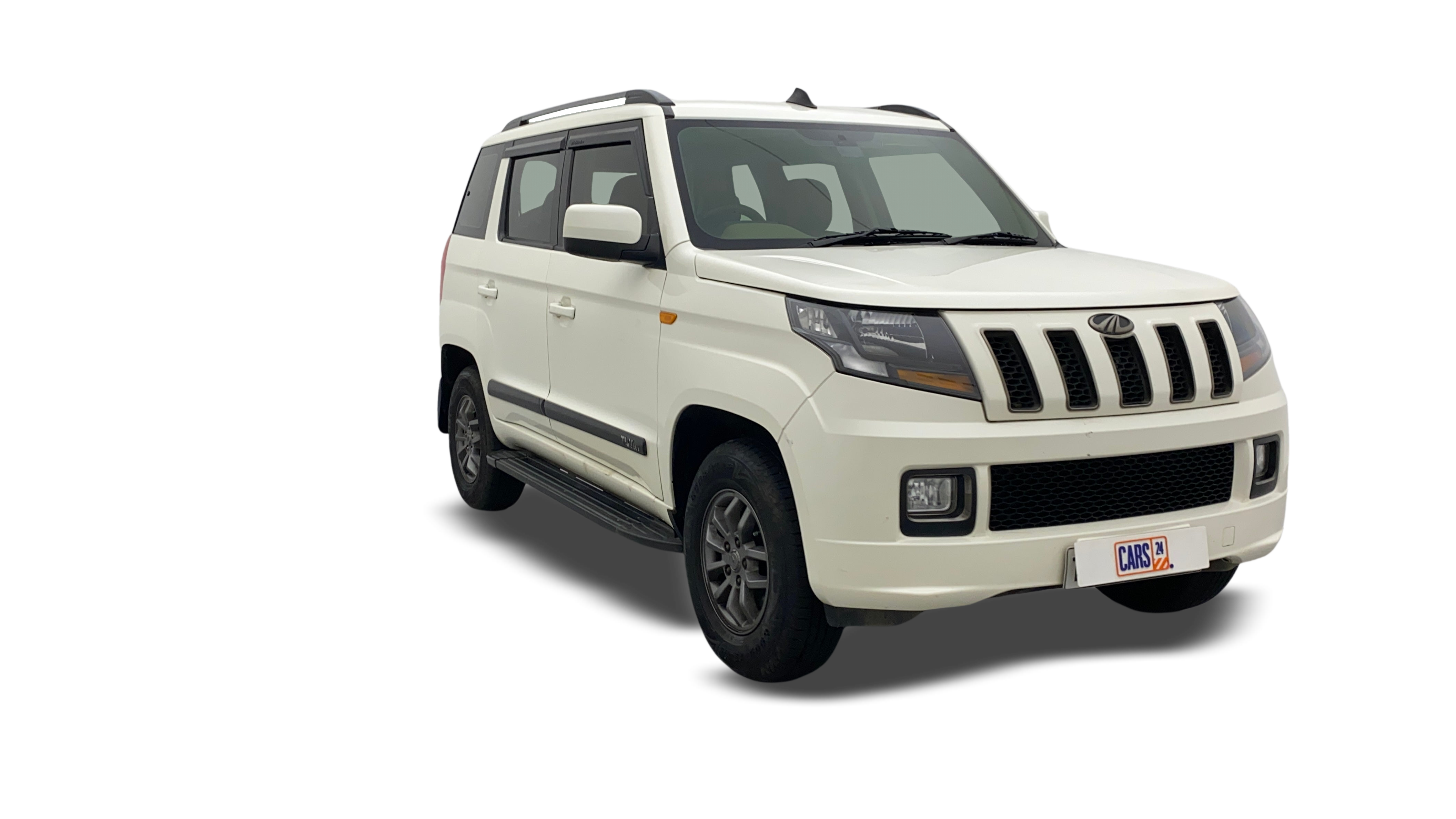 Mahindra TUV300-img