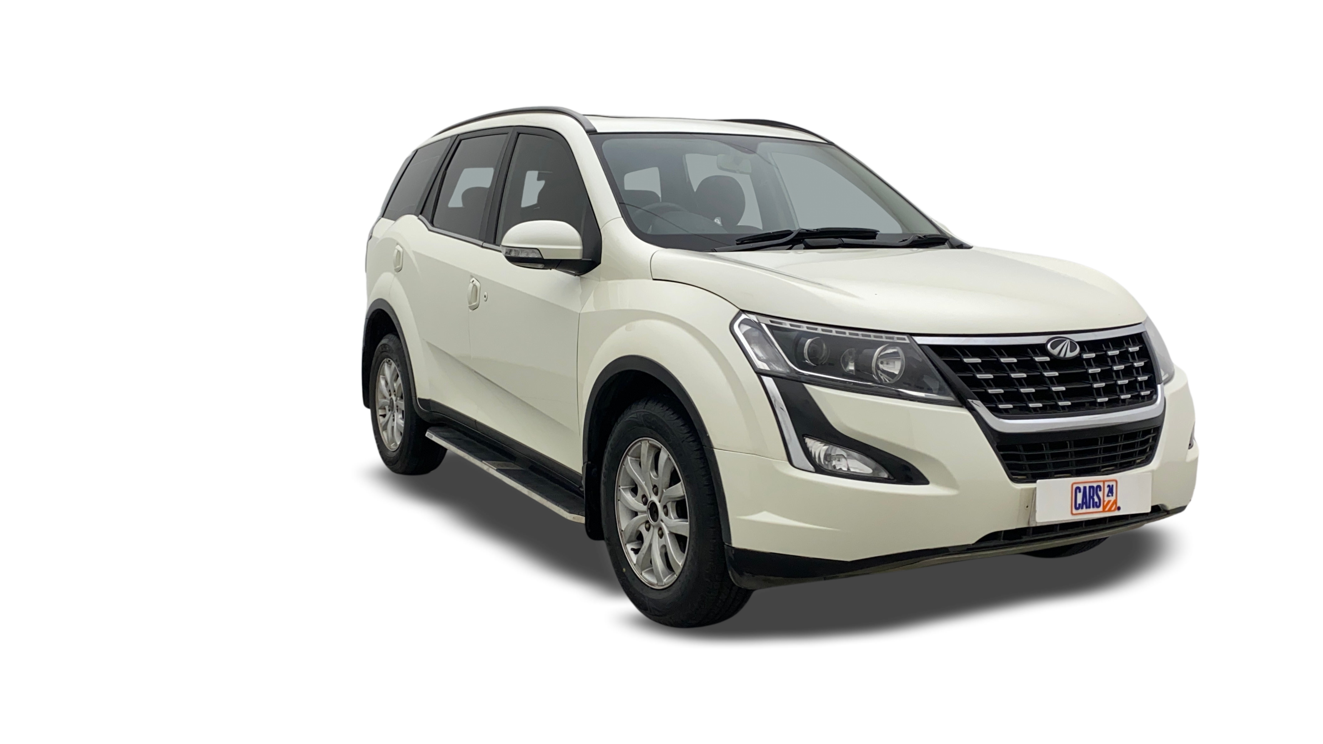 Mahindra XUV500-img