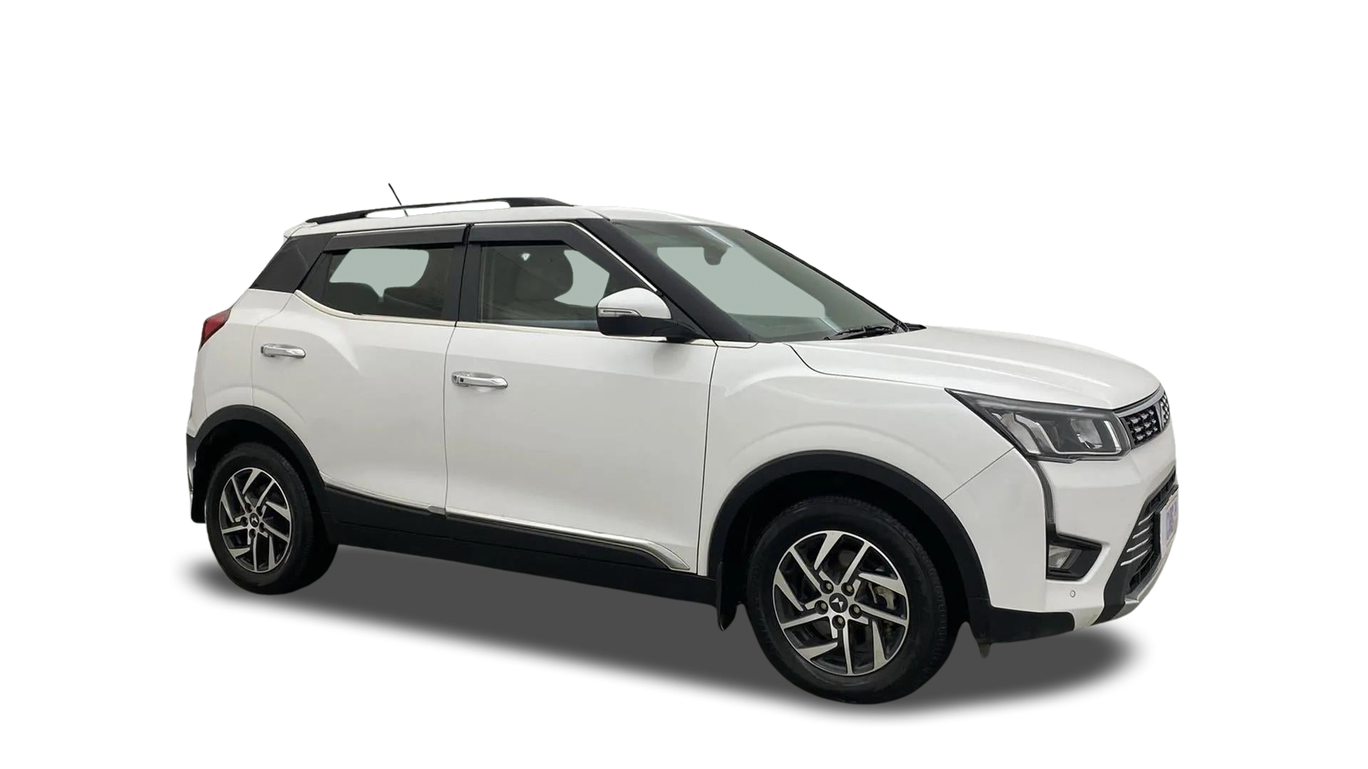 2023 Mahindra XUV300 - SUV - Diesel - Manual - ₹11.05 lakh