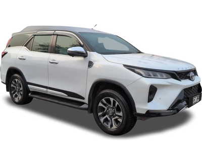 Toyota Fortuner-img
