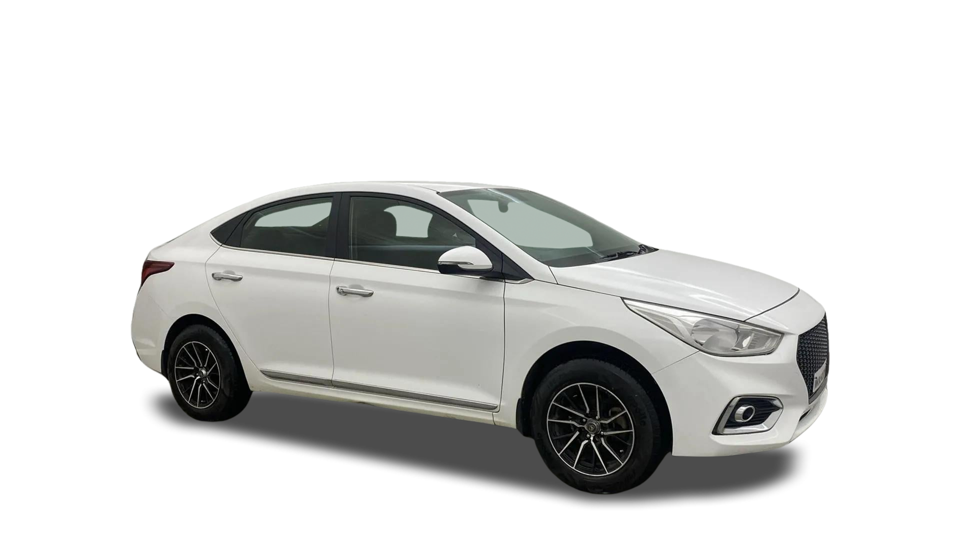 Hyundai Verna-img