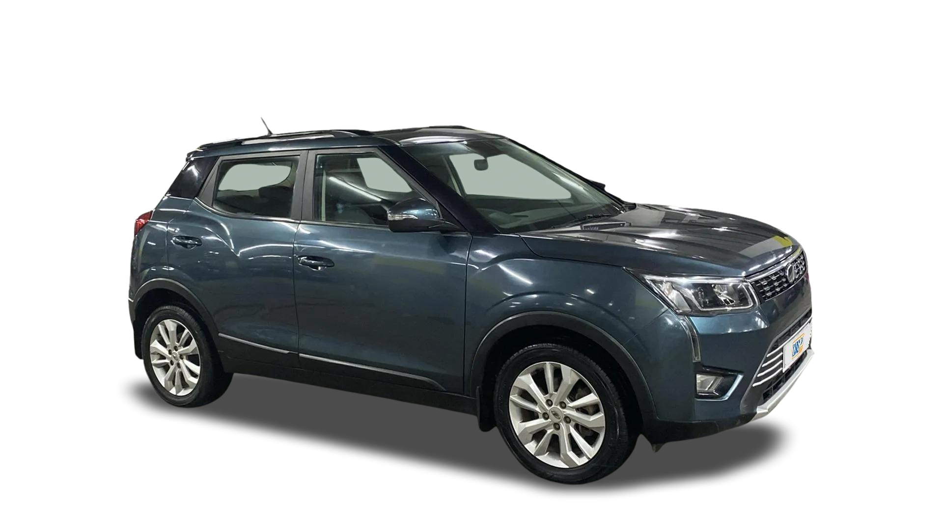 2020 Mahindra XUV300 - SUV - Diesel - Manual - ₹7.87 lakh