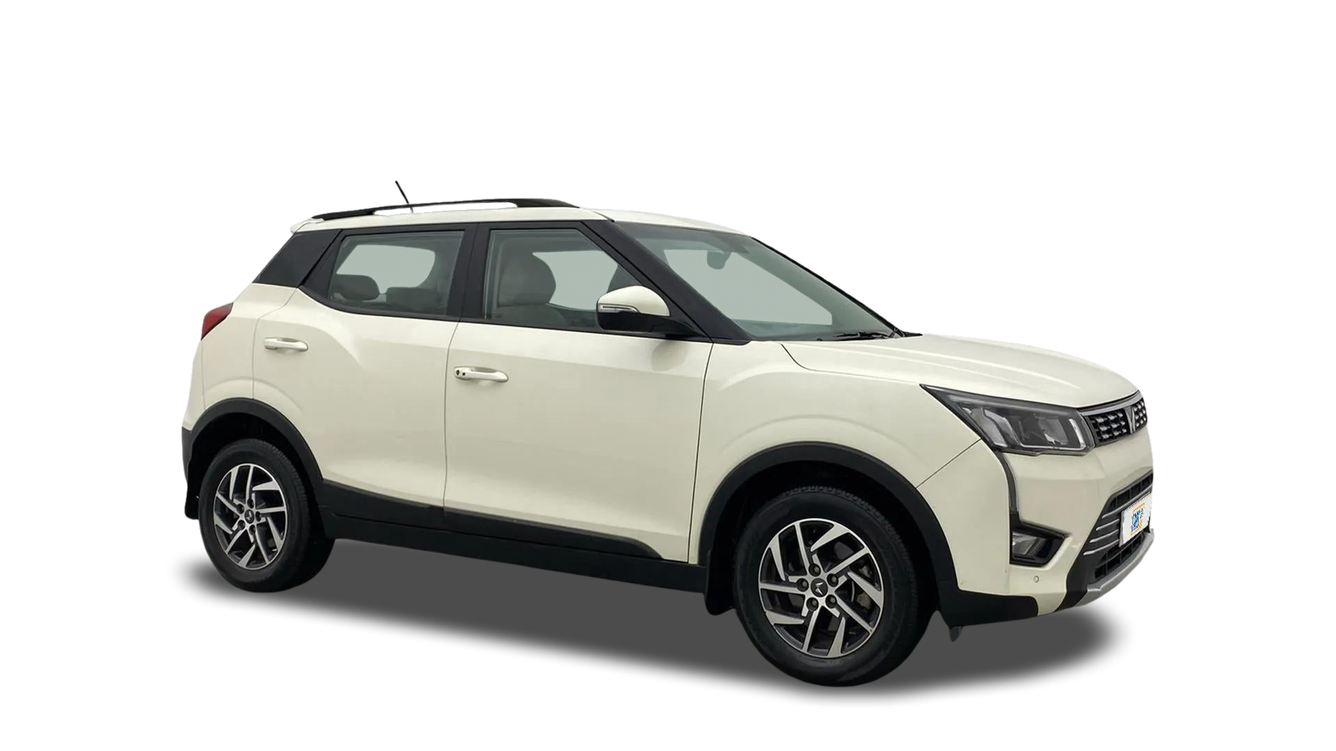 Mahindra XUV300-img