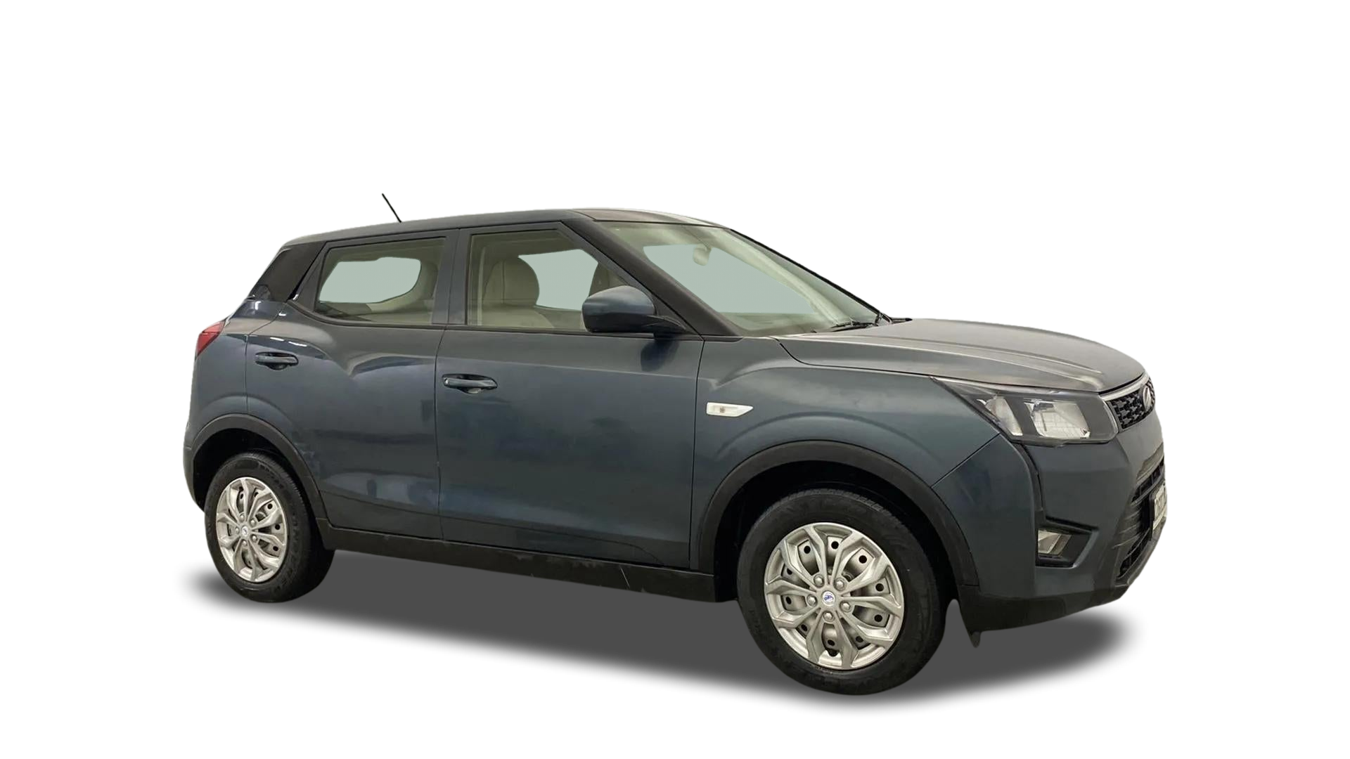 2019 Mahindra XUV300 - SUV - Diesel - Manual - ₹4.61 lakh