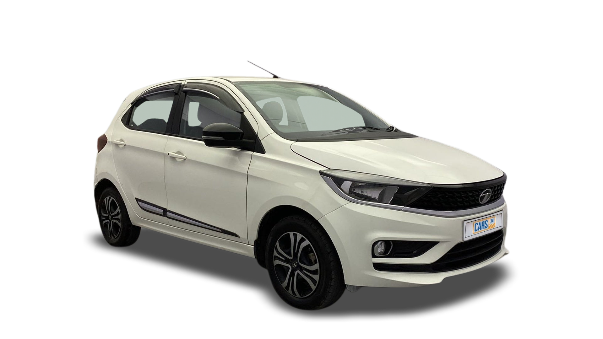 2022 Tata Tiago - Hatchback - Petrol - Manual - ₹5.72 lakh