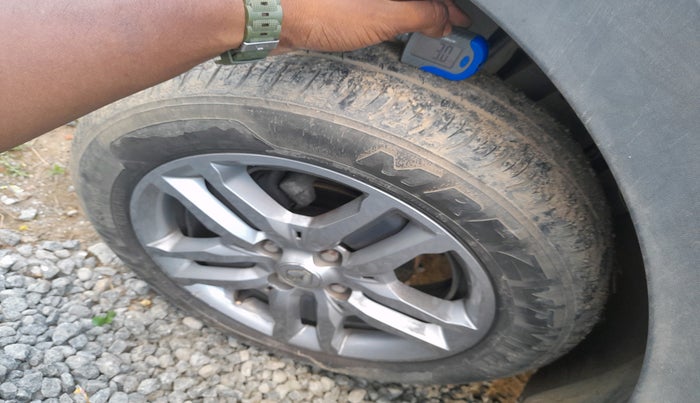 2021 Renault TRIBER RXZ, Petrol, Manual, 35,482 km, tyre