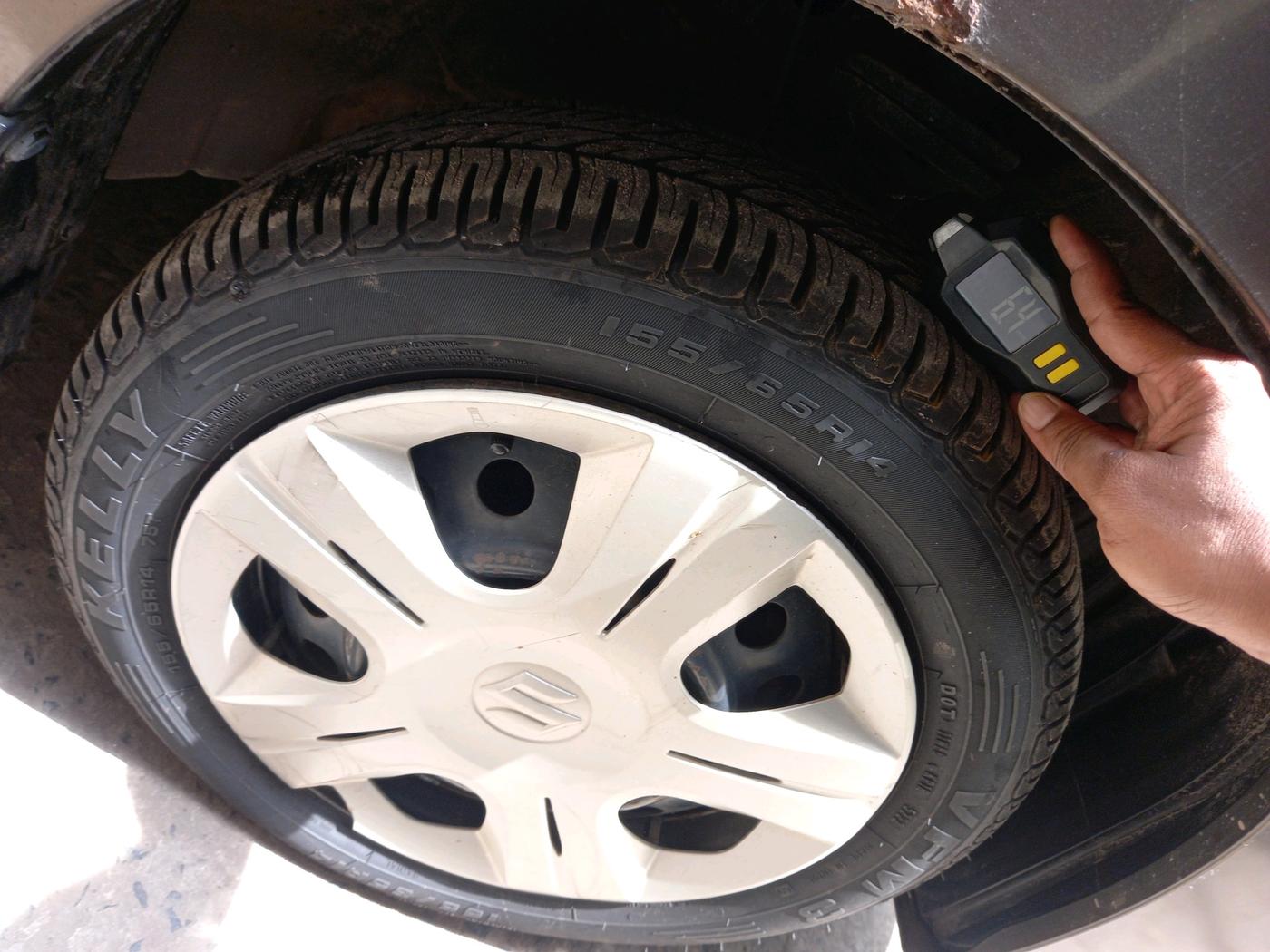 2014 Maruti Wagon R 1.0 VXI, Petrol, Manual, 22,673 km, tyre