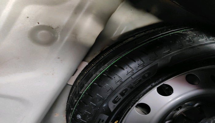 2021 Maruti IGNIS SIGMA 1.2, Petrol, Manual, 1,18,407 km, tyre