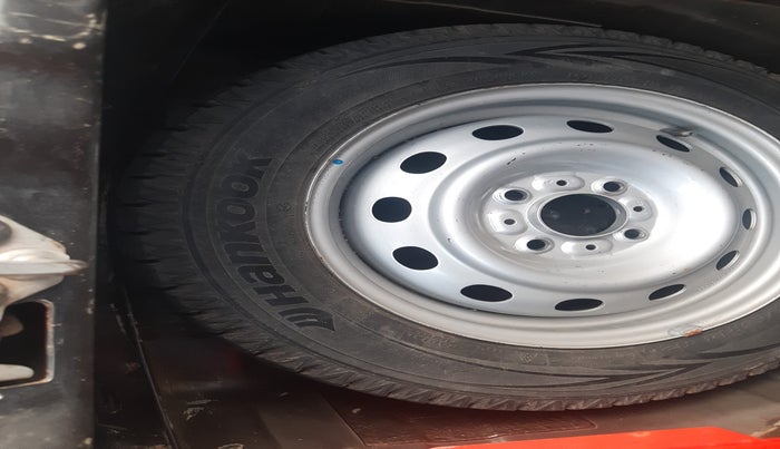 2020 Tata Tiago XZ PLUS PETROL, Petrol, Manual, 4,00,000 km, tyre