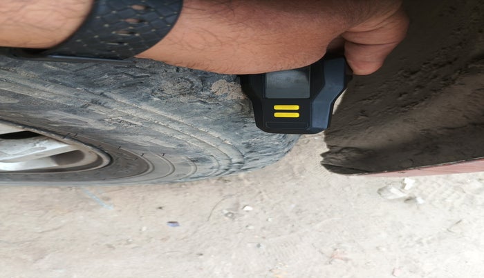 2016 Mahindra TUV300 T8, Diesel, Manual, 84,652 km, tyre