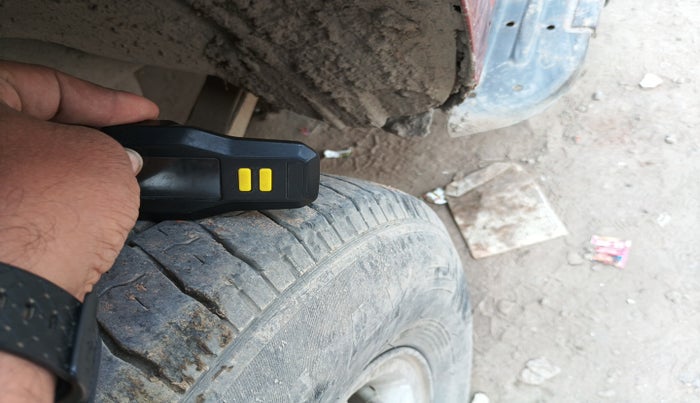 2016 Mahindra TUV300 T8, Diesel, Manual, 84,652 km, tyre