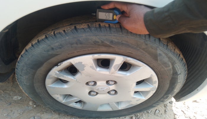 2012 Hyundai i20 MAGNA 1.2, Petrol, Manual, 1,31,126 km, tyre