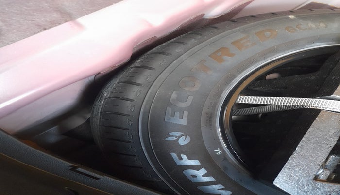 2023 Volkswagen TAIGUN TOPLINE 1.0 TSI MT, Petrol, Manual, 19,782 km, tyre