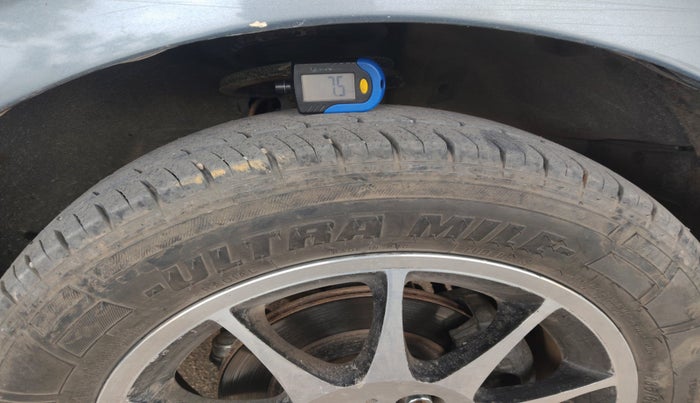2010 Maruti Swift LXI, Petrol, Manual, 88,219 km, tyre