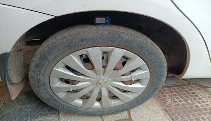 2015 Toyota Etios GD, Diesel, Manual, 94,735 km, tyre