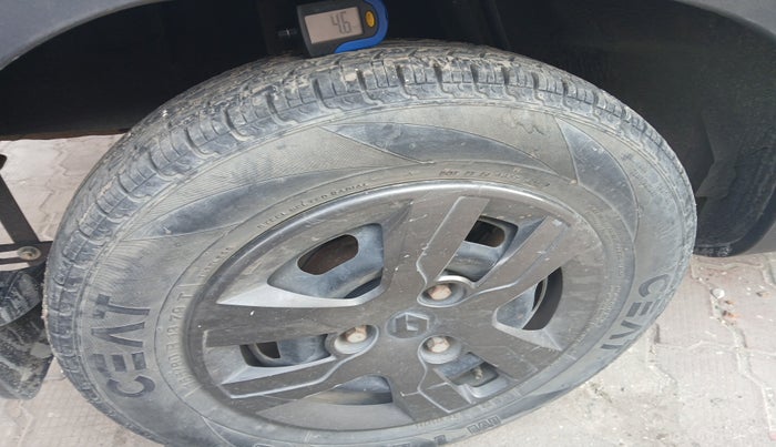 2019 Renault Kwid RXT 1.0 AMT, Petrol, Automatic, 27,542 km, tyre