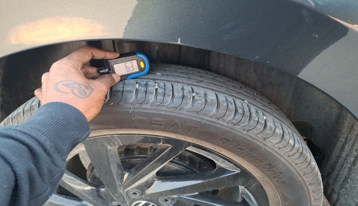 2023 Volkswagen VIRTUS GT PLUS TSI 1.5 EVO DSG, Petrol, Automatic, 10,600 km, tyre