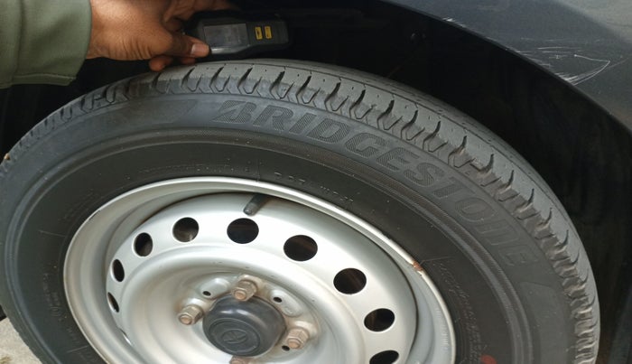 2021 Tata ALTROZ XE PETROL, Petrol, Manual, 35,000 km, tyre