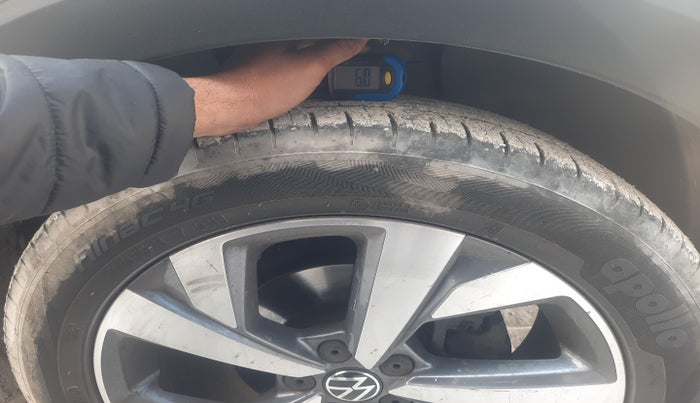 2021 Volkswagen TAIGUN TOPLINE 1.0 TSI AT, Petrol, Automatic, 32,100 km, tyre