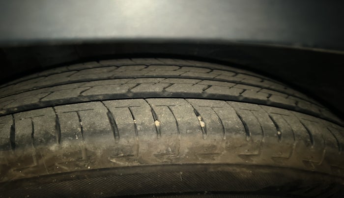 2023 Maruti IGNIS ZETA 1.2 AMT, Petrol, Automatic, 14,715 km, tyre