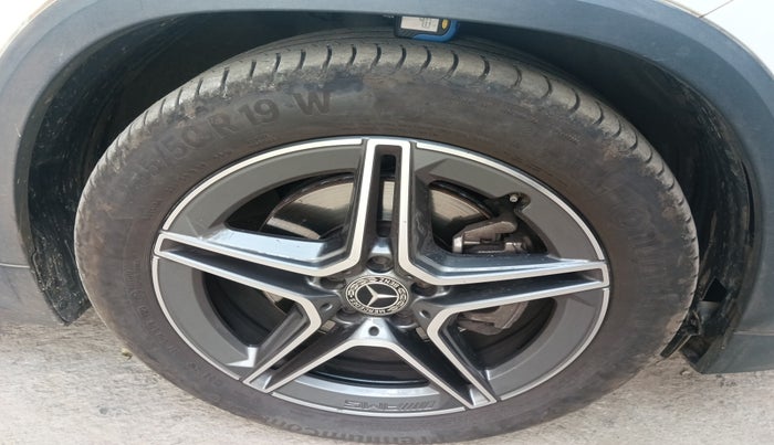 2023 Mercedes Benz GLA Class 220d, Diesel, Automatic, 25,000 km, tyre