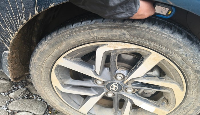 2022 Hyundai GRAND I10 NIOS ASTA AMT 1.2 KAPPA VTVT, Petrol, Automatic, 34,675 km, tyre