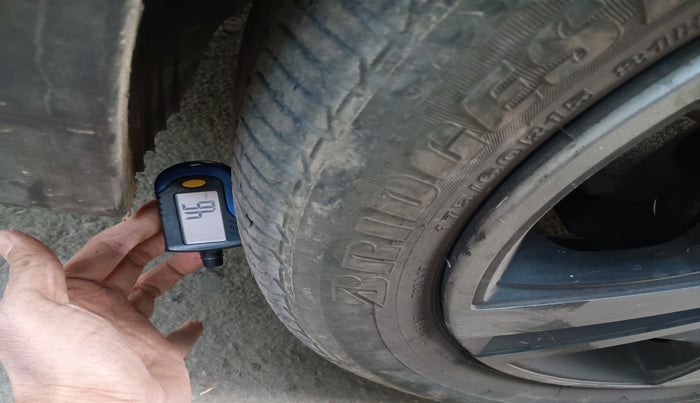 2024 Tata TIAGO NRG XZ MT, Petrol, Manual, 15,627 km, tyre