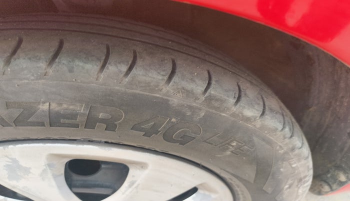 2012 Hyundai i10 MAGNA 1.2, Petrol, Manual, 64,107 km, tyre