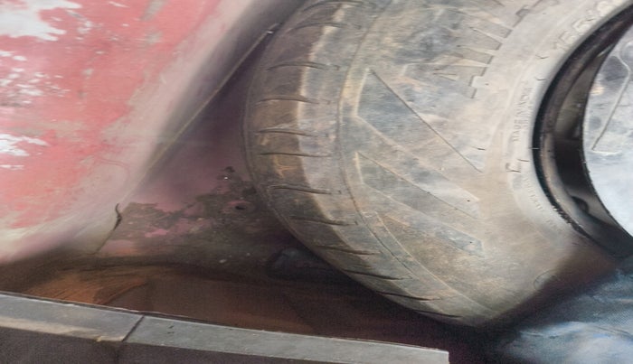 2012 Hyundai i10 MAGNA 1.2, Petrol, Manual, 64,107 km, tyre