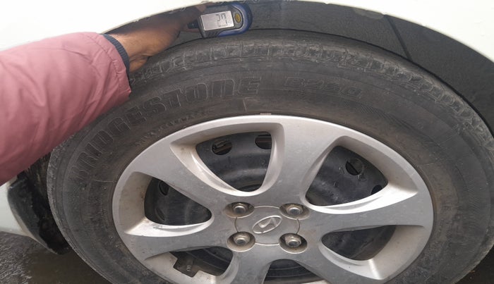 2012 Hyundai Verna FLUIDIC 1.6 VTVT EX, Petrol, Manual, 54,123 km, tyre