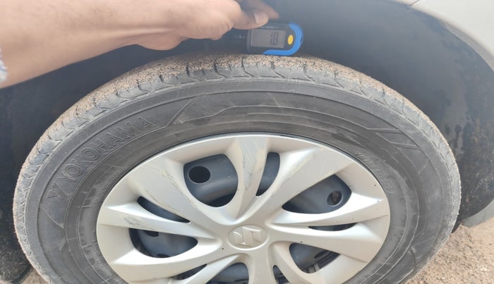 2018 Maruti Swift VDI AMT, Diesel, Automatic, 1,09,084 km, tyre
