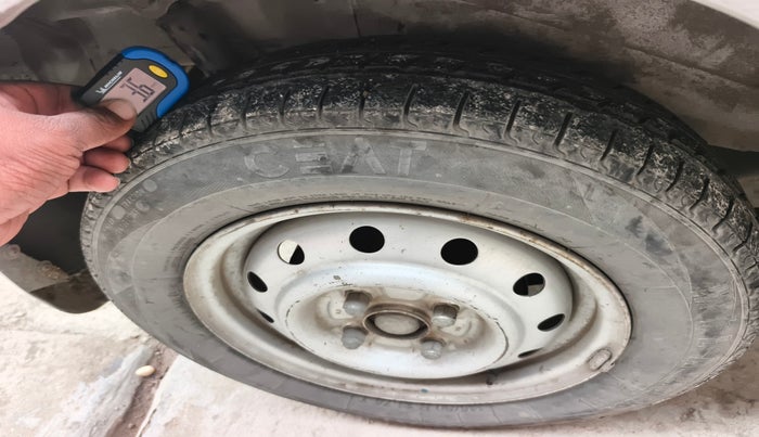 2012 Maruti Wagon R 1.0 LXI, Petrol, Manual, 1,19,547 km, tyre