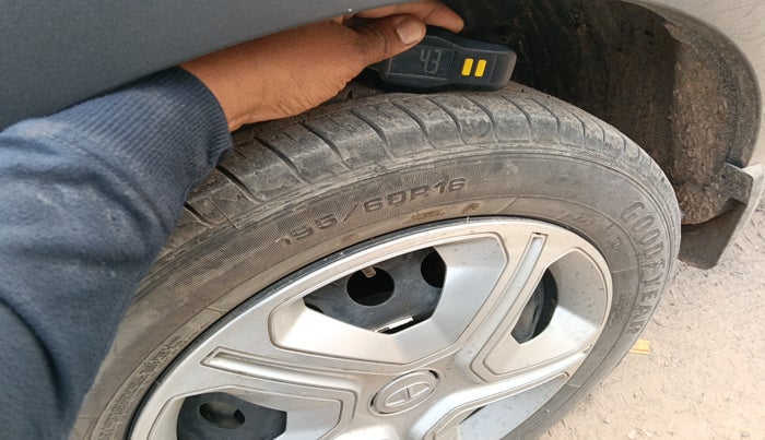 2021 Tata NEXON XM PETROL, Petrol, Manual, 28,500 km, tyre